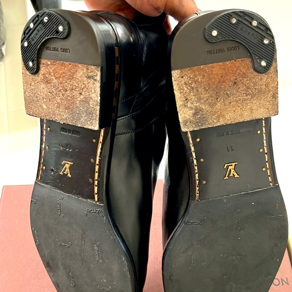 Louis Vuitton Chelsea Boot - Picture 5 of 6